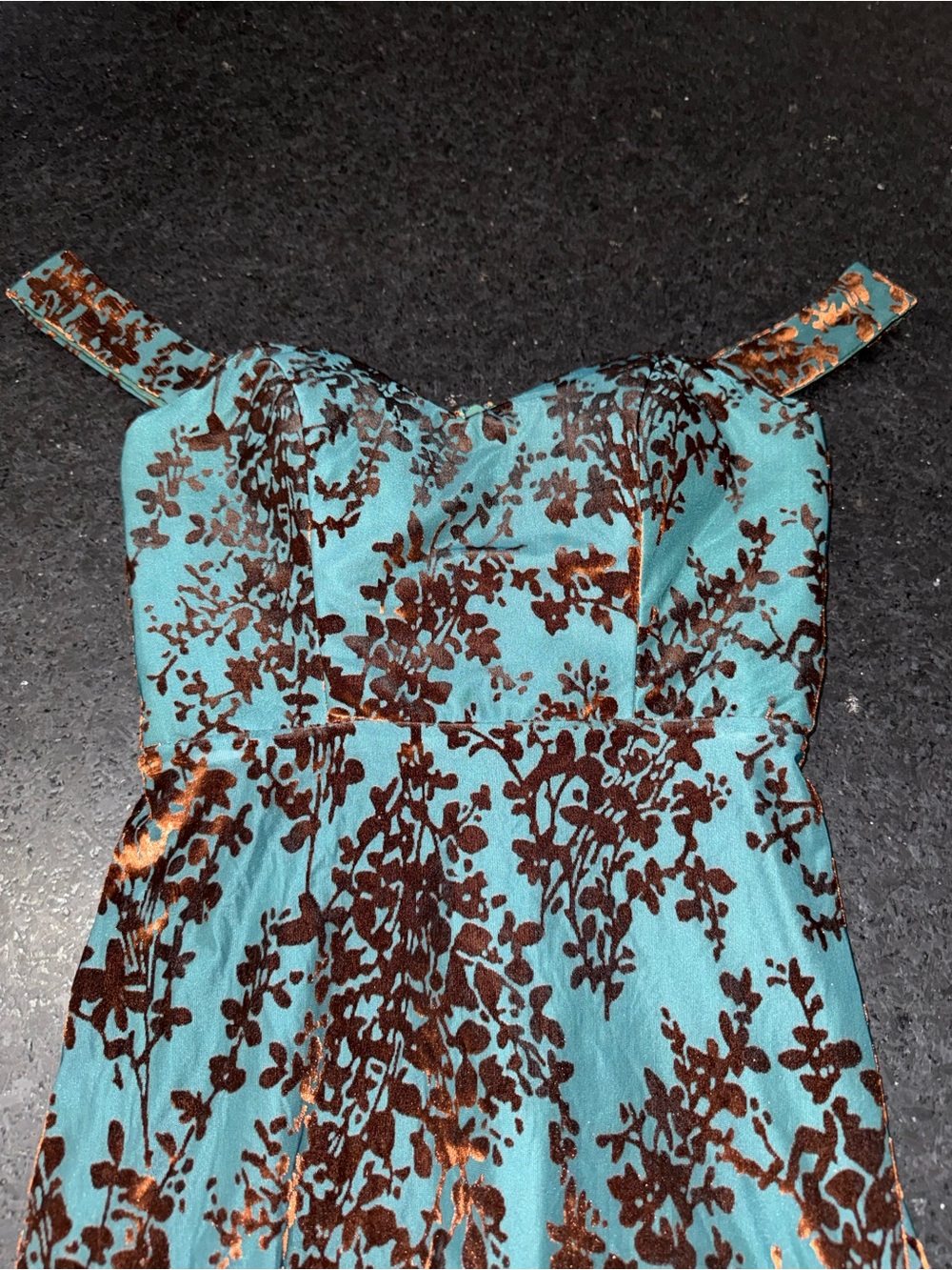 UEC “THE TEALIGHT” Off-Shoulder Green & VELVET Copper Floral Maxi Dress SZ 4 - Picture 8 of 17